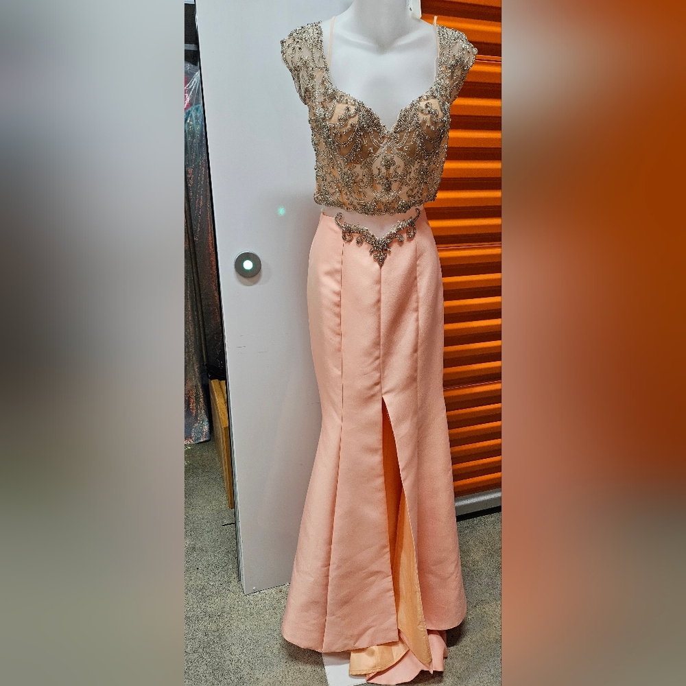 Tarik Ediz #11473 Elegant Coral Two Piece Prom Gown, Size 6